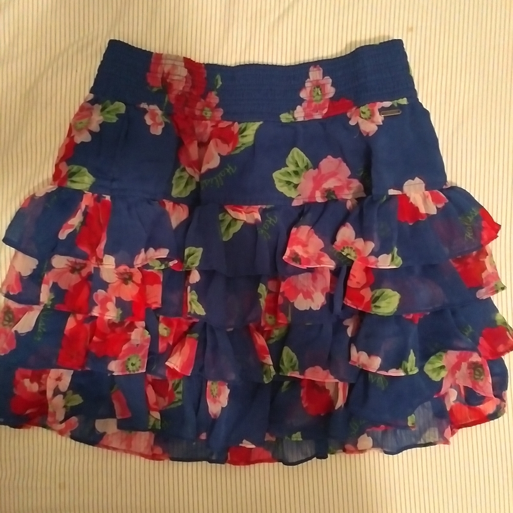 Hollister skirt